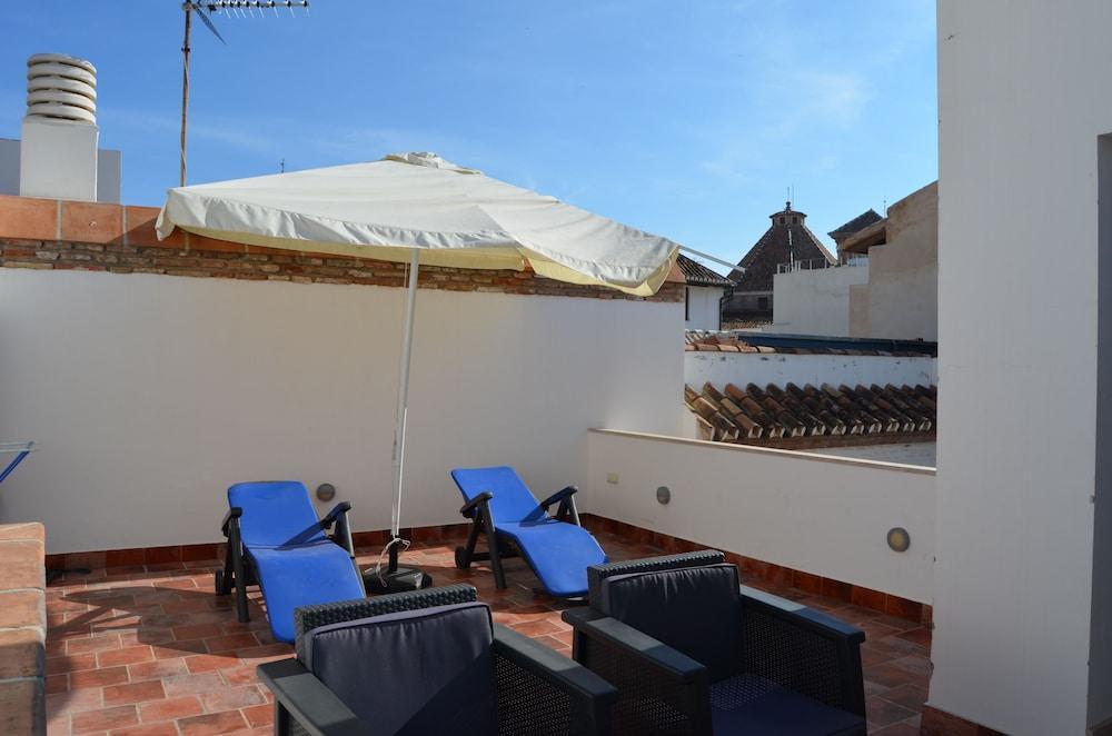Apartamentos Coronado Malaga Exterior photo